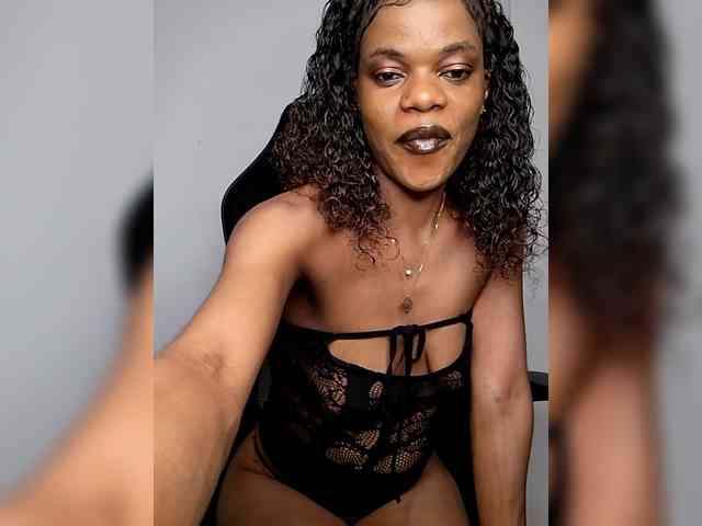 GlobeTrottieHottie1 webcam