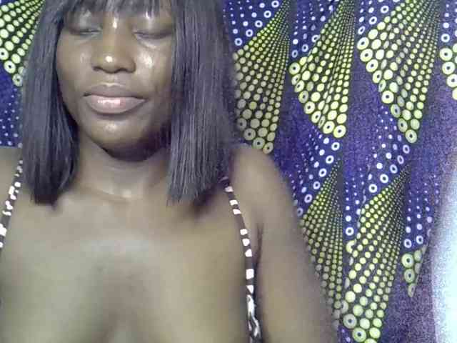 Cherryredcunt Live Webcam on BongaCams