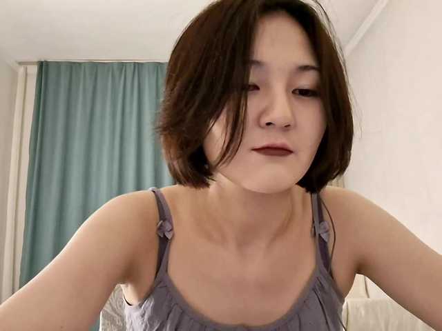 AraPfieffer's BongaCams show and profile