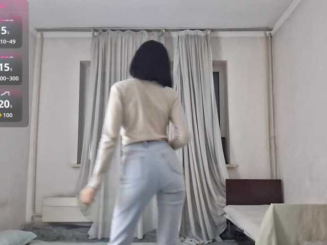 AraPfieffer's BongaCams show and profile