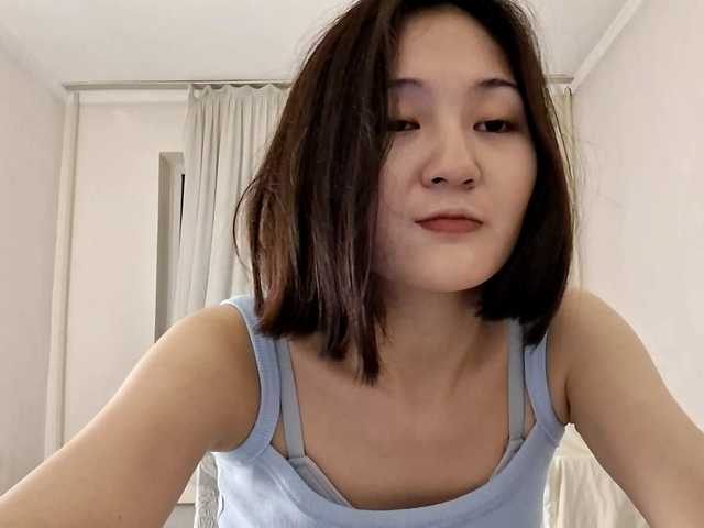 AraPfieffer's BongaCams show and profile