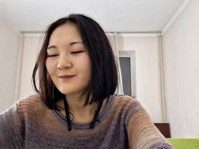 AraPfieffer's BongaCams show and profile