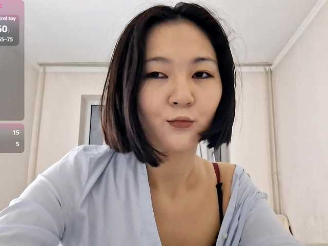 AraPfieffer's BongaCams show and profile