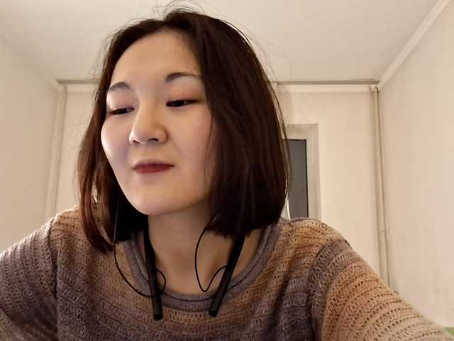 AraPfieffer's BongaCams show and profile