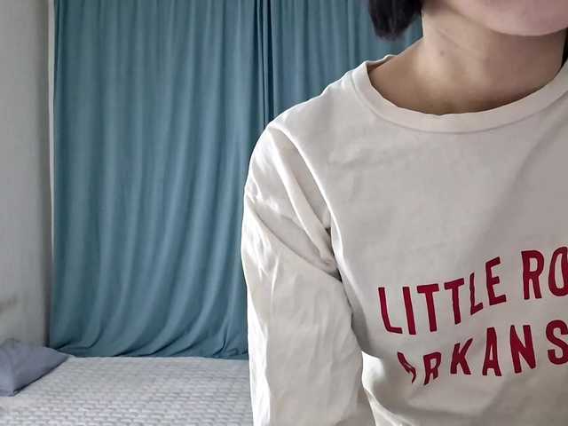 AraPfieffer's BongaCams show and profile