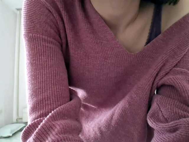 AraPfieffer's BongaCams show and profile