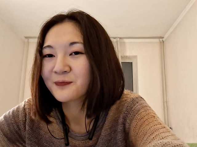 AraPfieffer's BongaCams show and profile