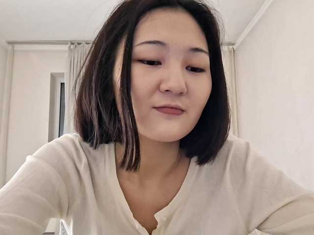 AraPfieffer's BongaCams show and profile