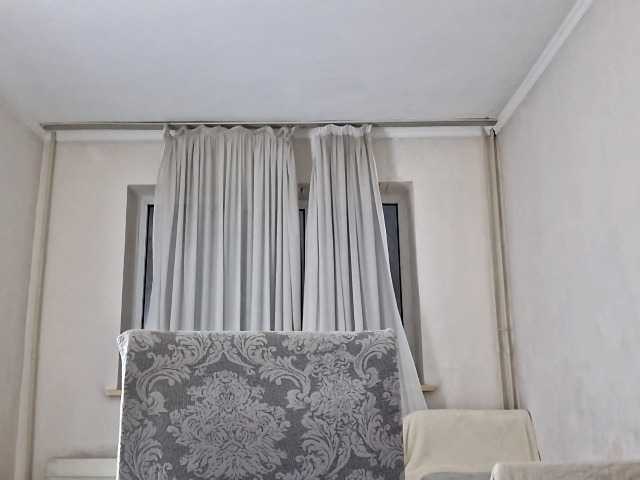 AraPfieffer's BongaCams show and profile