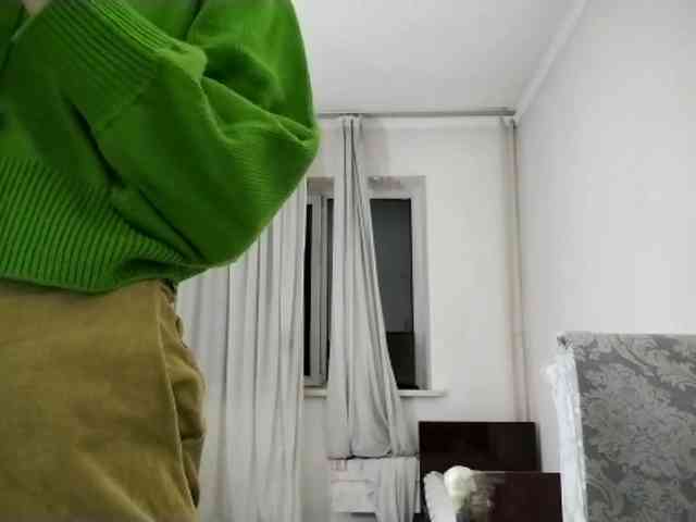 UrSweetieLeigh webcam