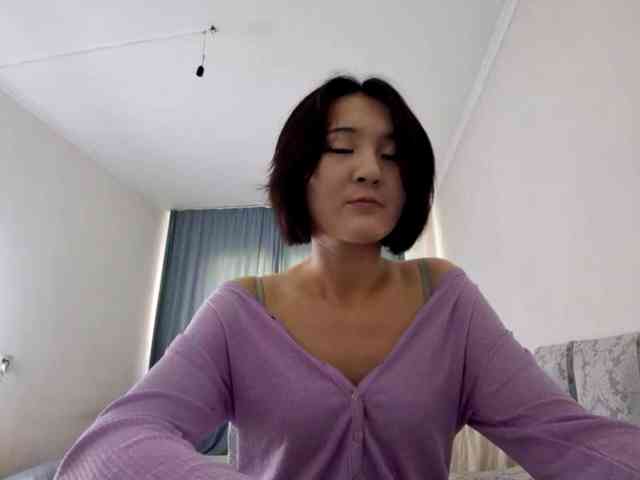 UrSweetieLeigh webcam