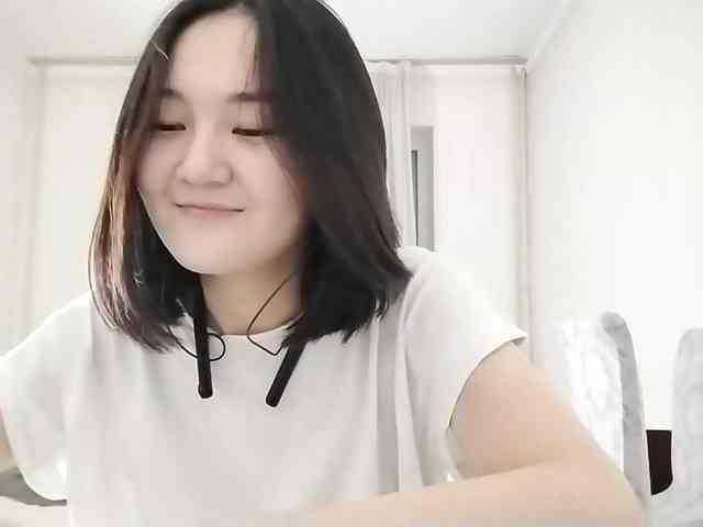 UrSweetieLeigh webcam