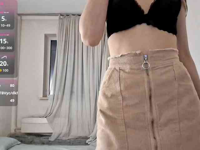 UrSweetieLeigh webcam