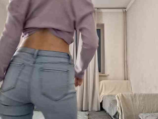 UrSweetieLeigh webcam