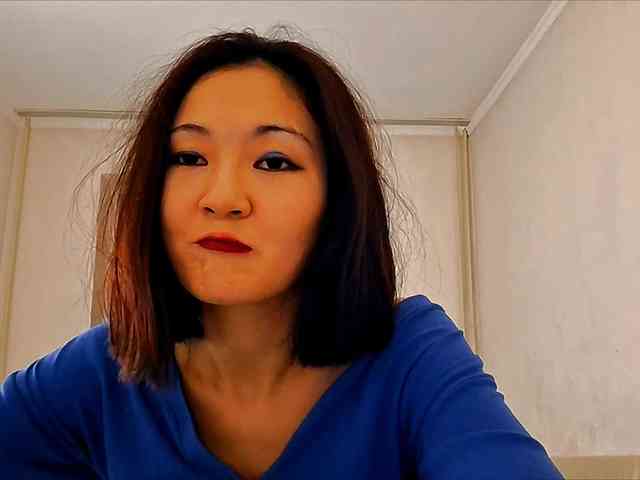 UrSweetieLeigh webcam