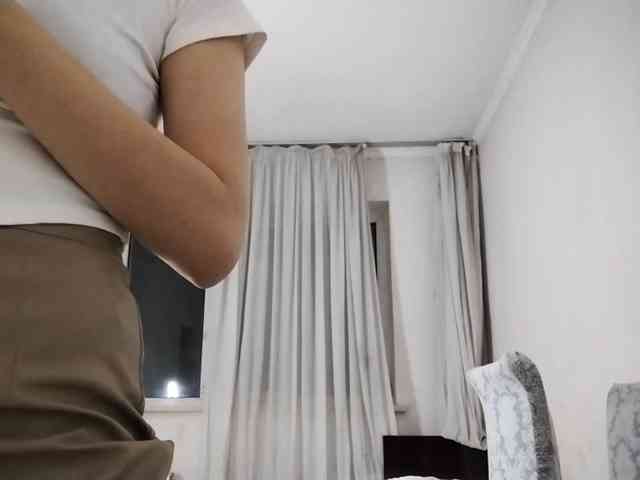 UrSweetieLeigh webcam