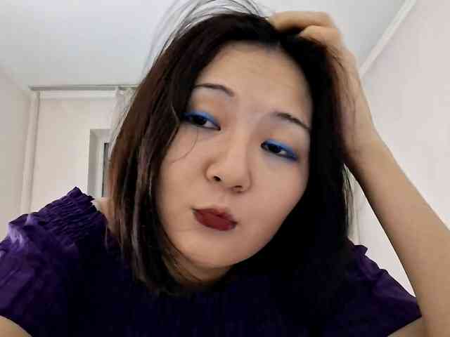 UrSweetieLeigh webcam