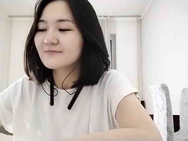 UrSweetieLeigh webcam