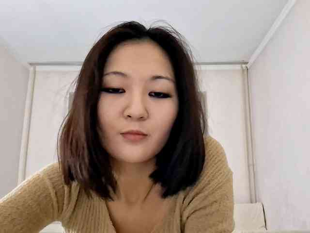 UrSweetieLeigh webcam