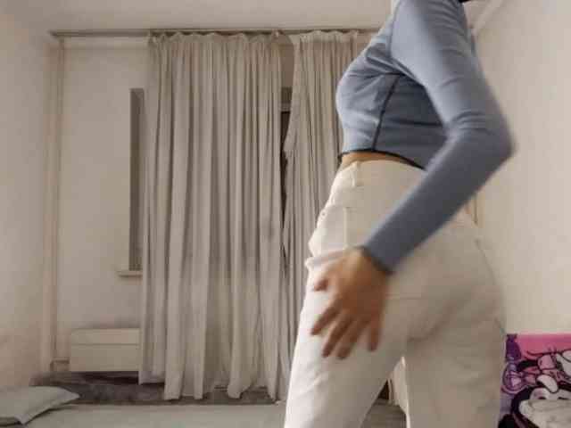 UrSweetieLeigh webcam