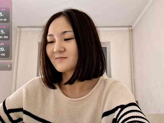 UrSweetieLeigh webcam