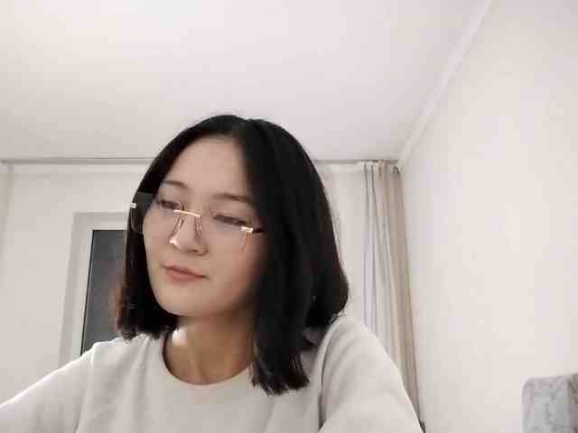 UrSweetieLeigh webcam