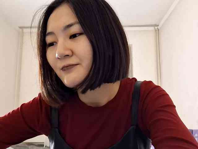 UrSweetieLeigh webcam