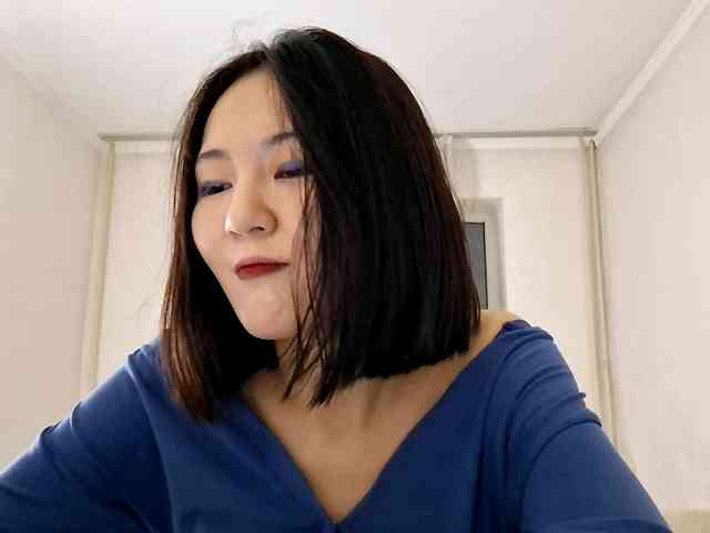 UrSweetieLeigh webcam