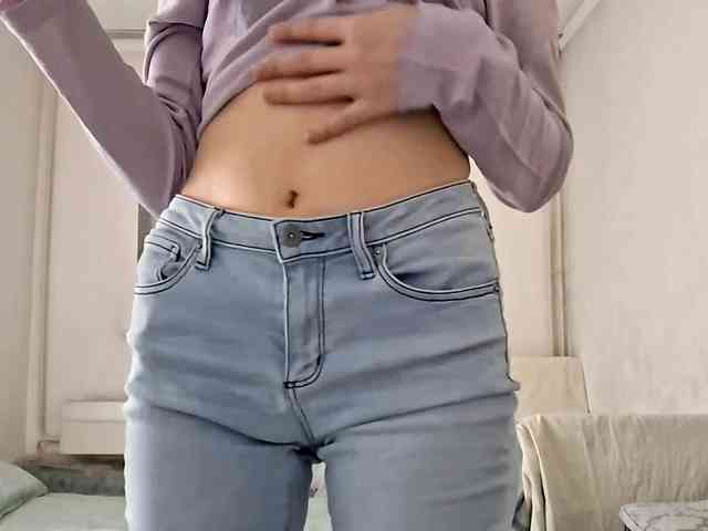 UrSweetieLeigh webcam