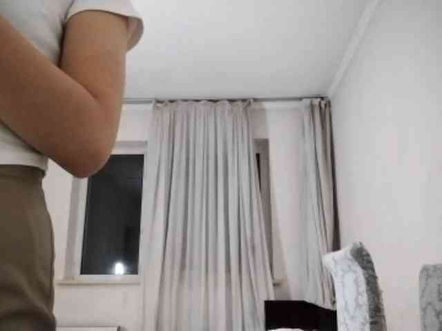 UrSweetieLeigh webcam