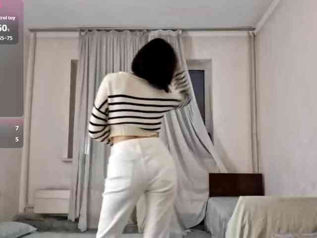 UrSweetieLeigh webcam