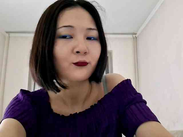 UrSweetieLeigh webcam