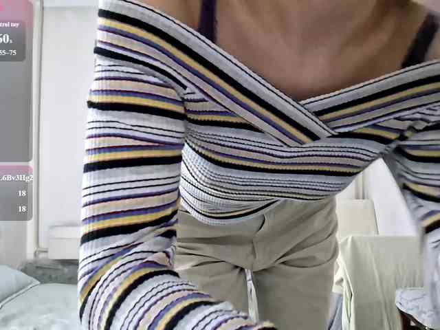 UrSweetieLeigh webcam