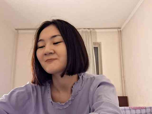 UrSweetieLeigh webcam