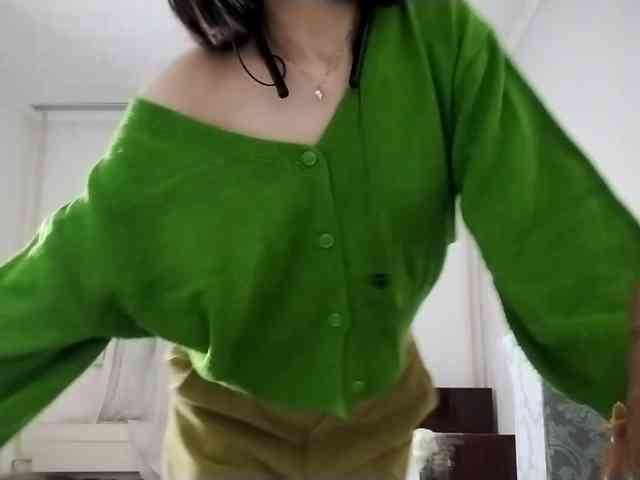 UrSweetieLeigh webcam