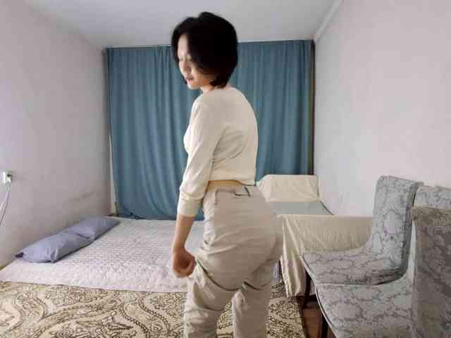 UrSweetieLeigh webcam