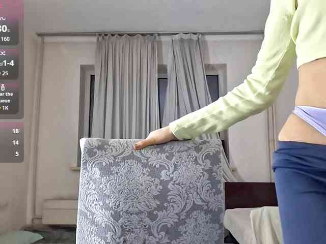 UrSweetieLeigh webcam