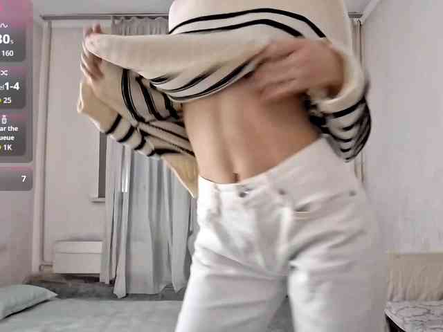 UrSweetieLeigh webcam