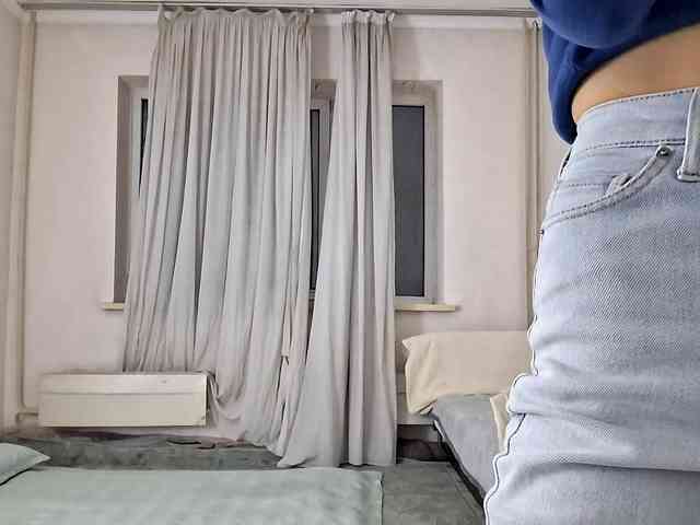 UrSweetieLeigh webcam