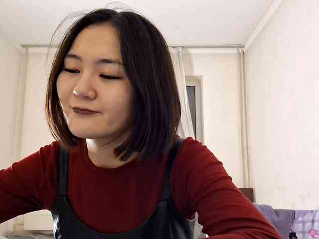 UrSweetieLeigh webcam