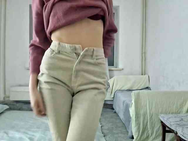 UrSweetieLeigh webcam