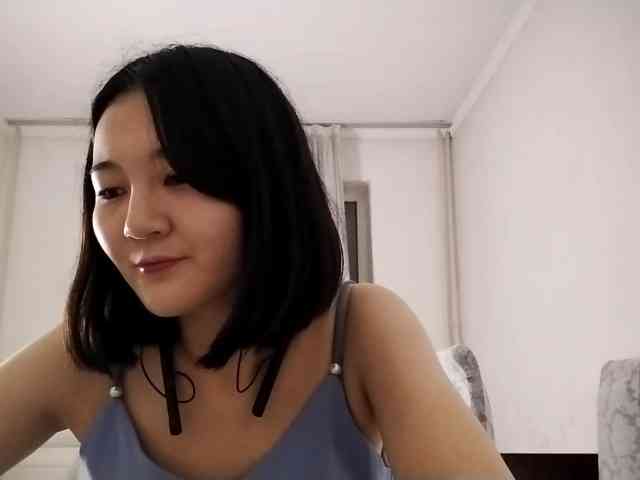 UrSweetieLeigh webcam