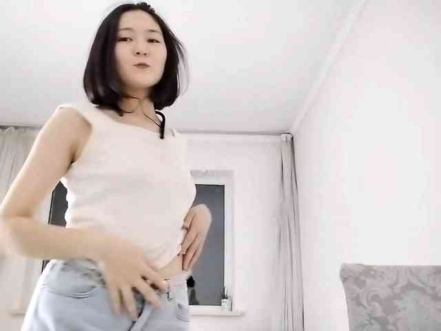 UrSweetieLeigh webcam