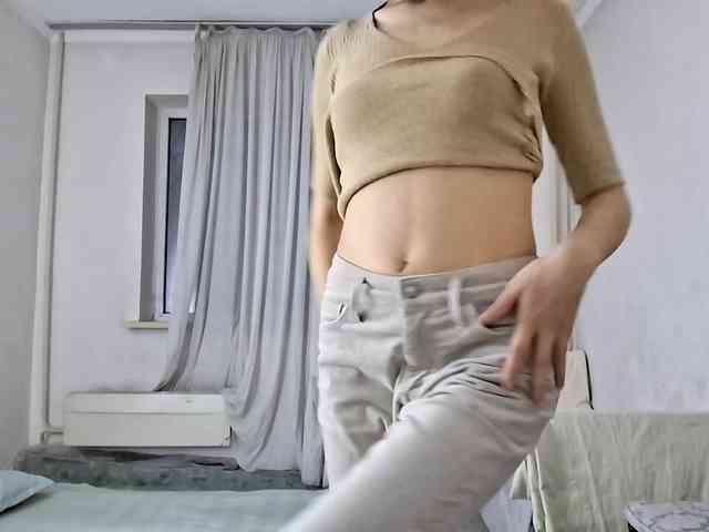 UrSweetieLeigh webcam