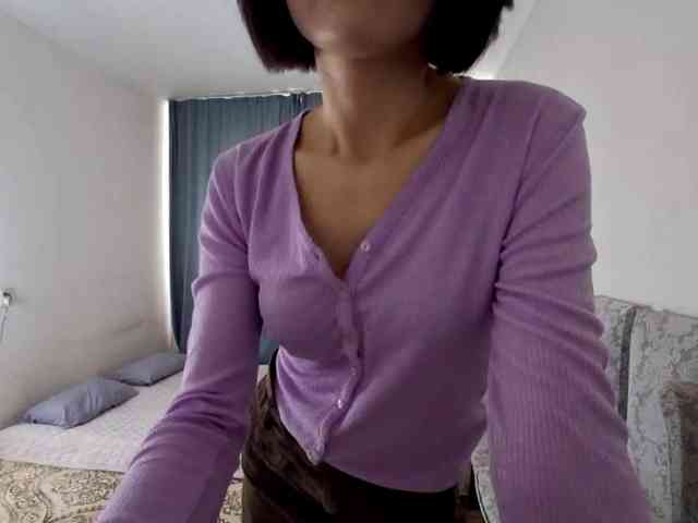 UrSweetieLeigh webcam