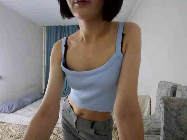 UrSweetieLeigh webcam