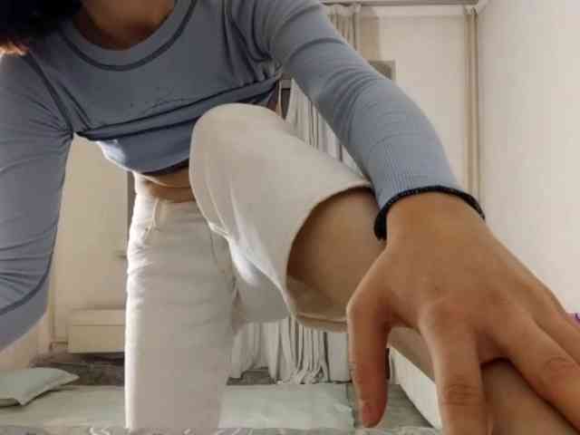 UrSweetieLeigh webcam