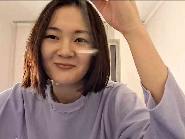 UrSweetieLeigh webcam