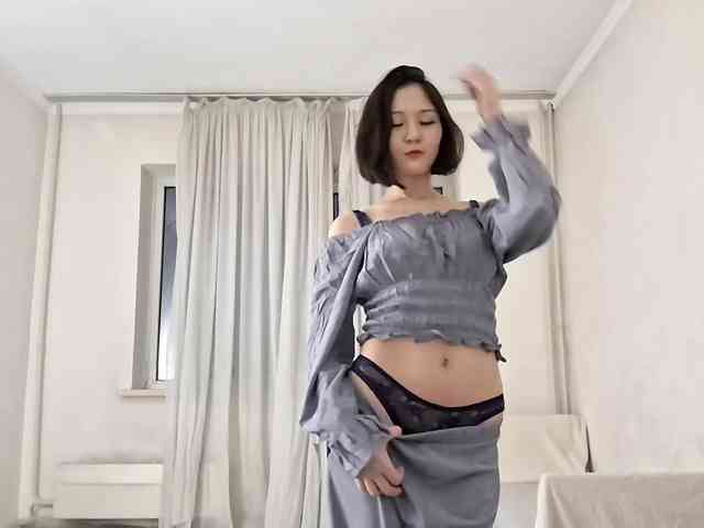 UrSweetieLeigh webcam