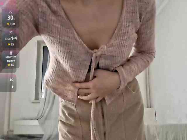 UrSweetieLeigh webcam